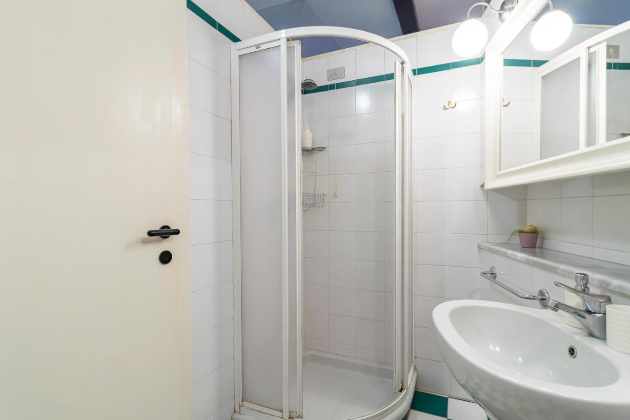 Lovely Flat De Castilla 7 Milan Exterior photo